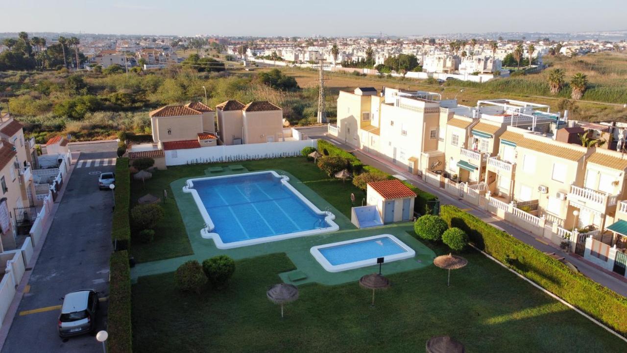 Holiday House تورّيفيِخا المظهر الخارجي الصورة
