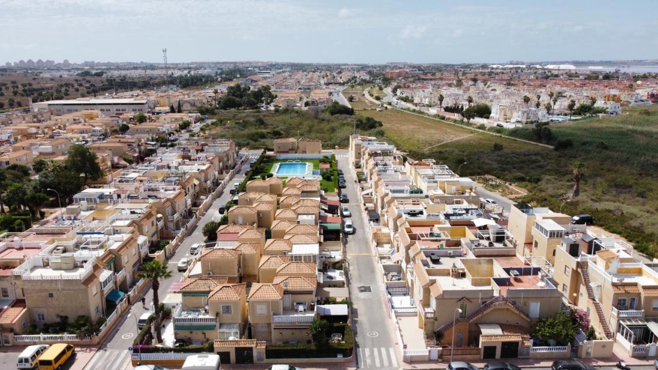 Holiday House تورّيفيِخا المظهر الخارجي الصورة